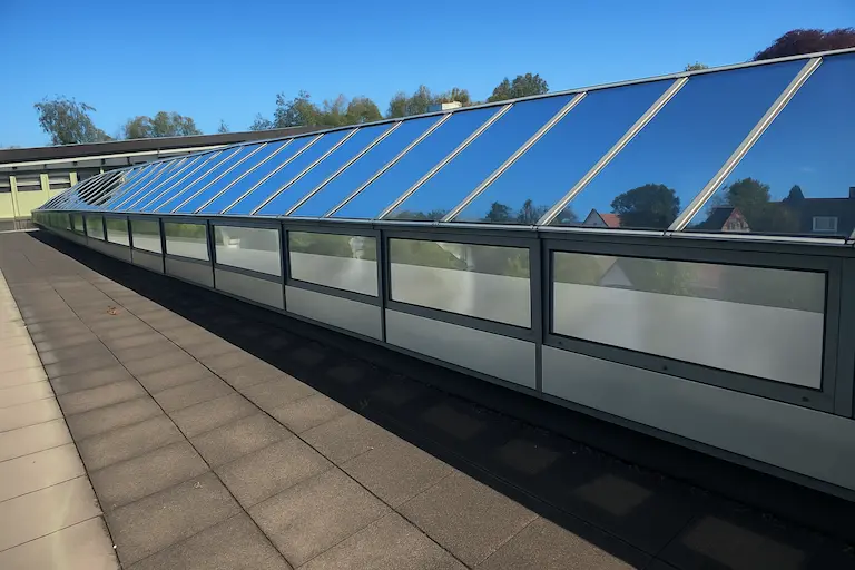Folierte schräge Dachverglasung